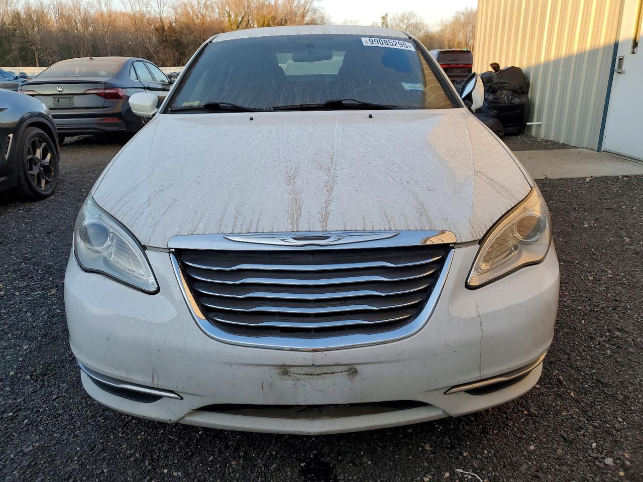 2012 Chrysler 200 - Image 5