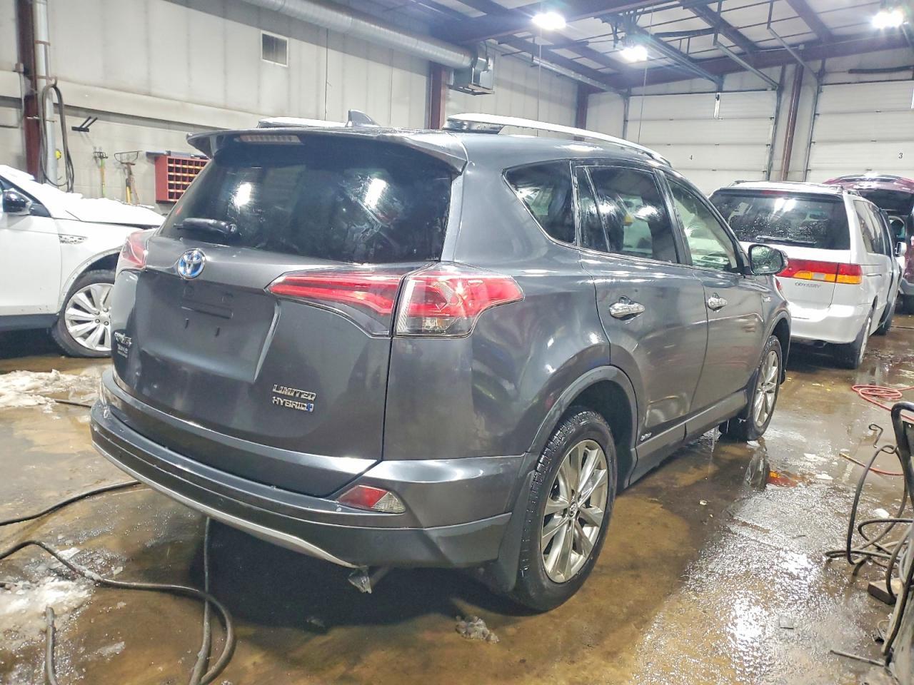 2017 Toyota Rav4 Hv Limited - Фото 3