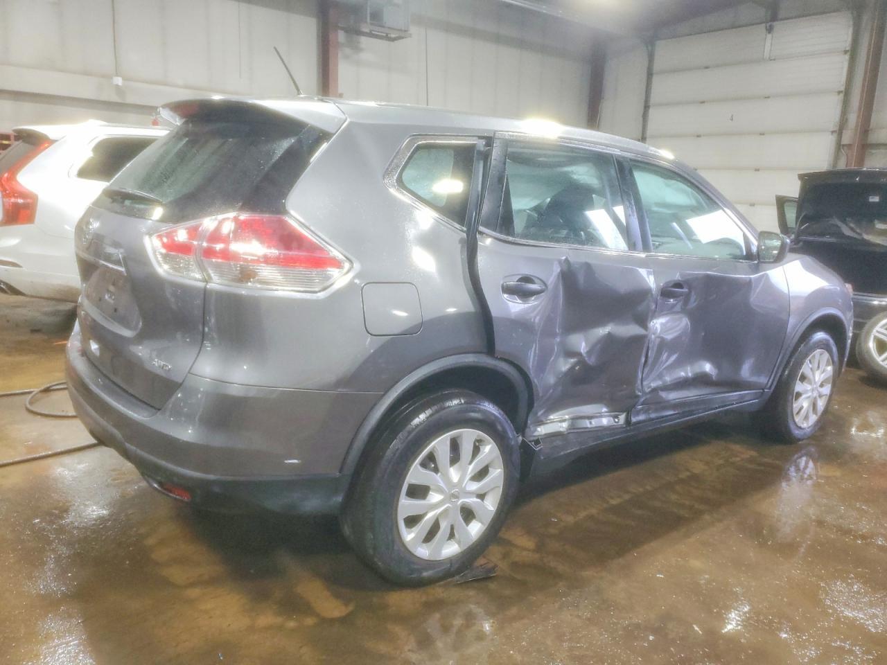 2016 Nissan Rogue S - Фото 3