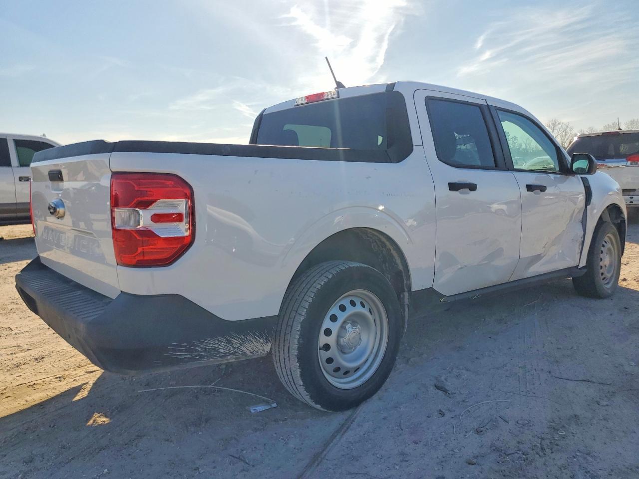 2022 Ford Maverick Xl - Image 3