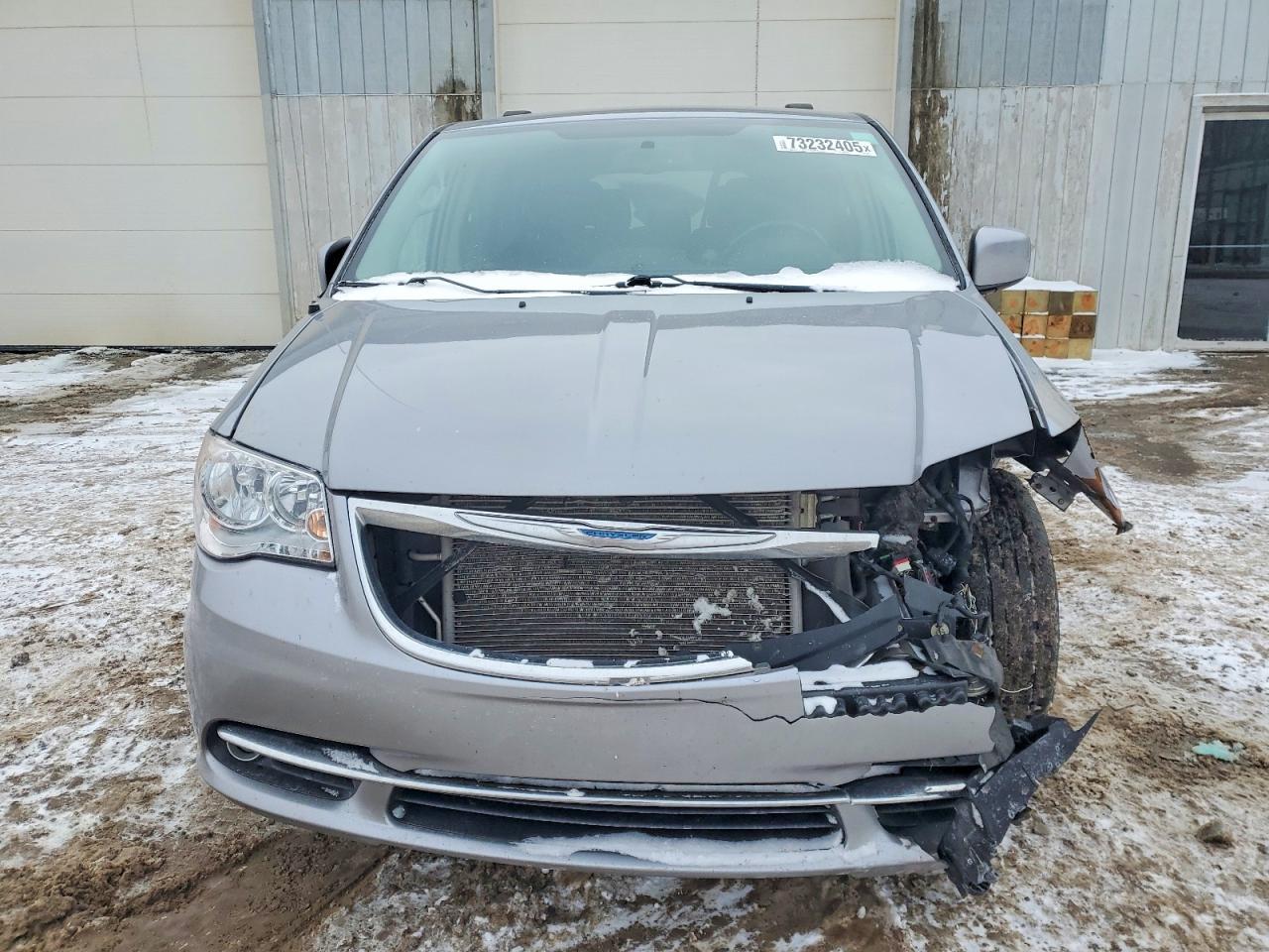 2014 Chrysler Town & Country Touring - Фото 5