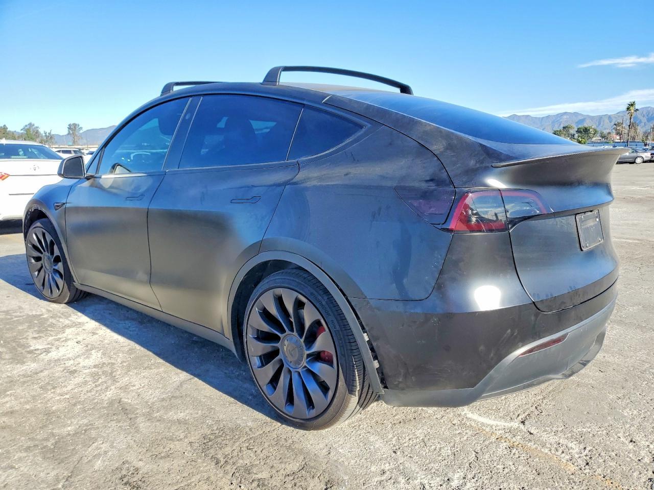 2024 Tesla Model Y - Image 2