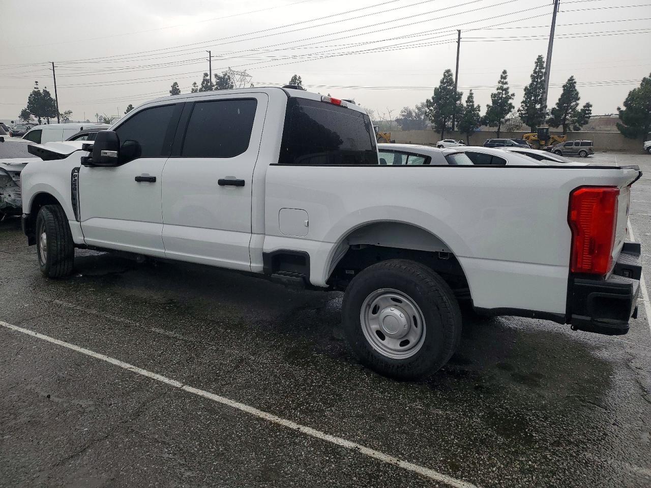 2024 Ford F250 Super Duty - Image 2