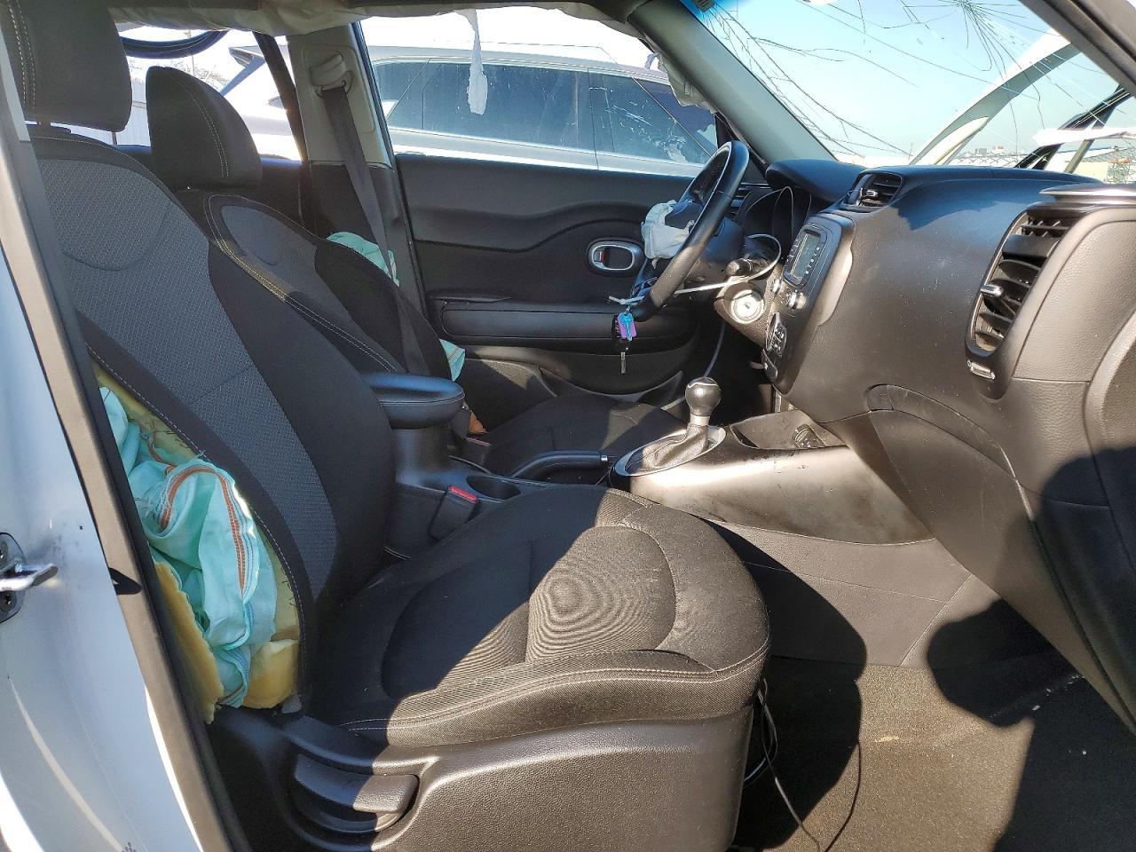 2017 Kia Soul + - Фото 7