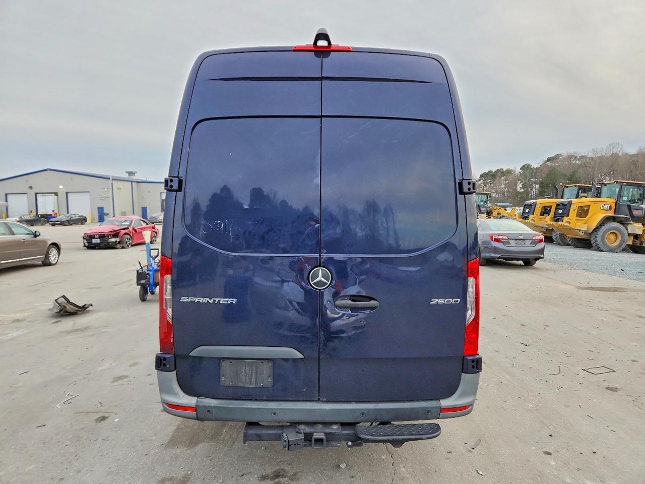 2022 Mercedes Benz Sprinter 2500 Delivery Van - Image 6