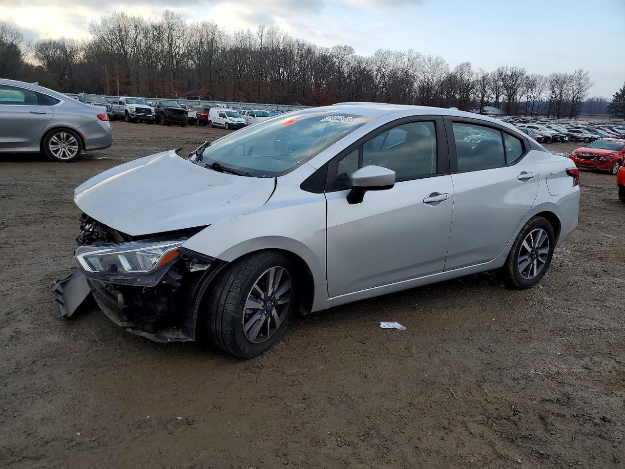 2023 Nissan Versa Sv