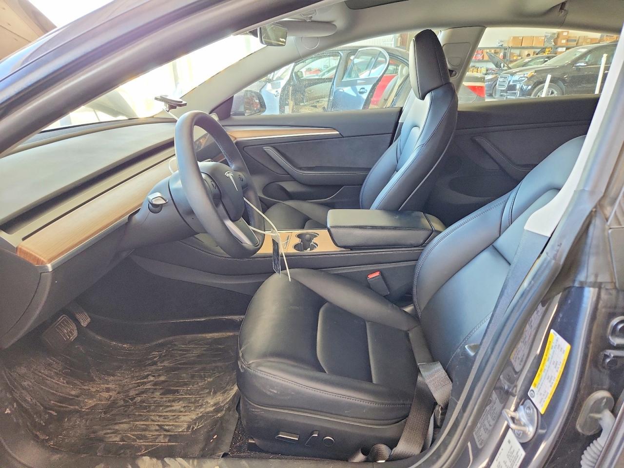 2023 Tesla Model 3 - Фото 7