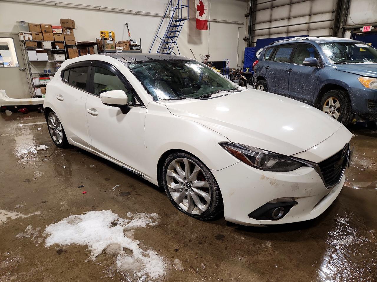 2014 Mazda 3 Grand Touring - Image 4