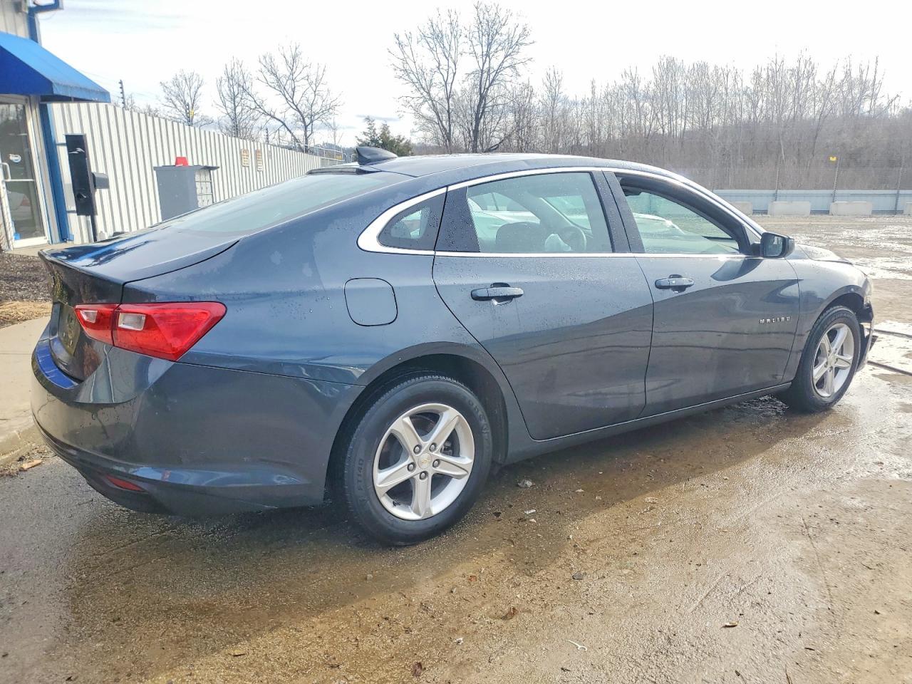2020 Chevrolet Malibu Ls - Фото 3