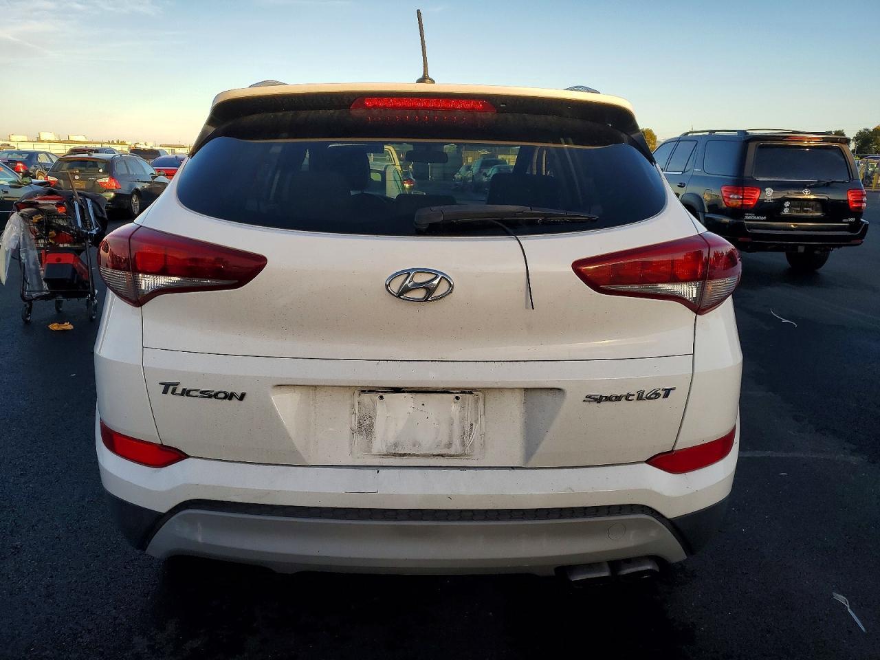 2017 Hyundai Tucson Limited - Image 6