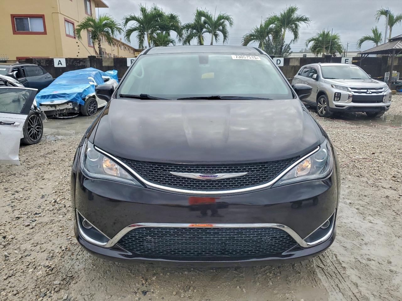 2018 Chrysler Pacifica L - Фото 5