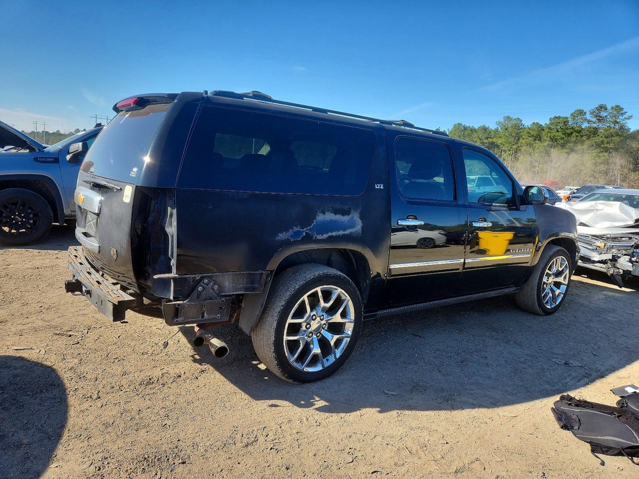 2013 Chevrolet Suburban C1500 Ltz - Фото 3