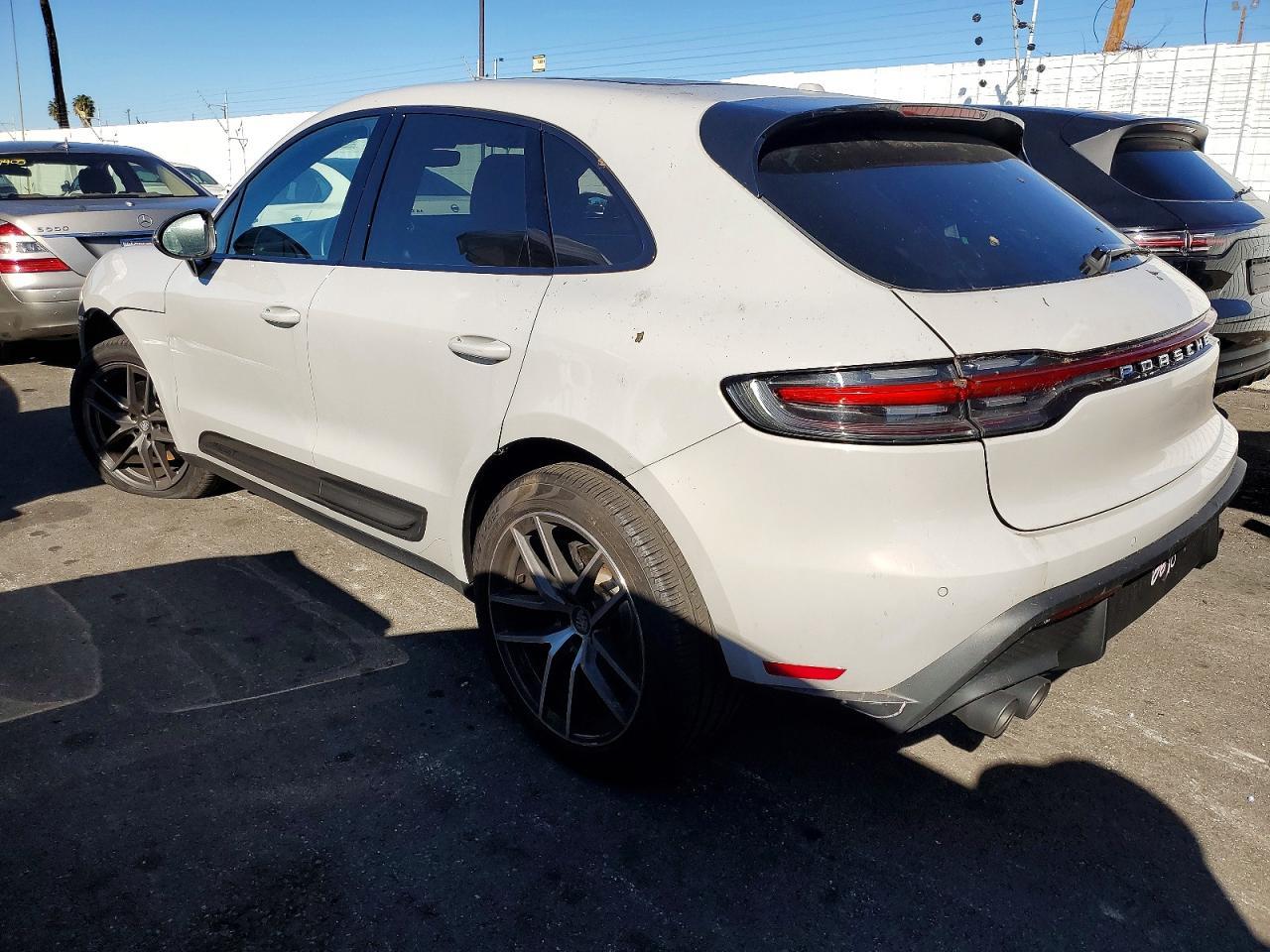 2025 Porsche Macan Base - Фото 2