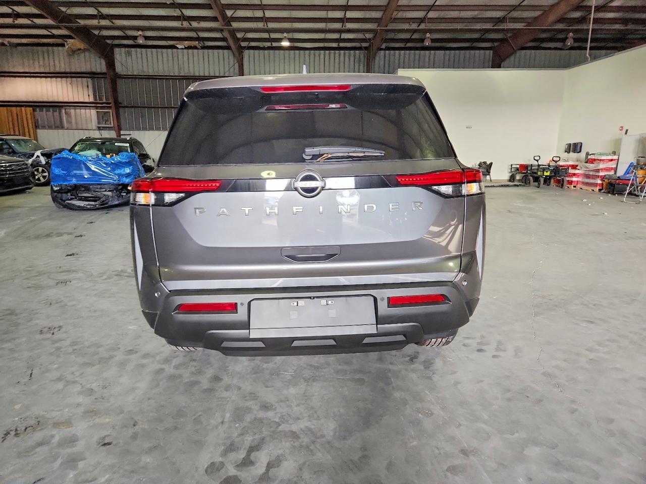 2025 Nissan Pathfinder S - Image 6