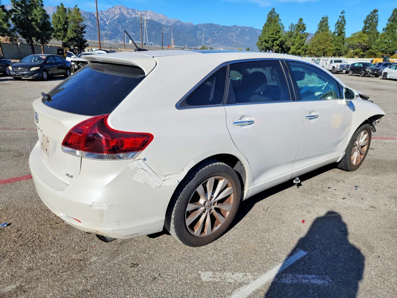 2015 Toyota Venza Xle - Фото 3