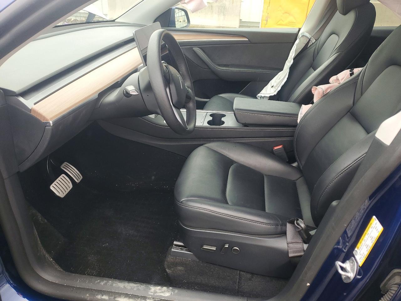 2024 Tesla Model Y - Image 7