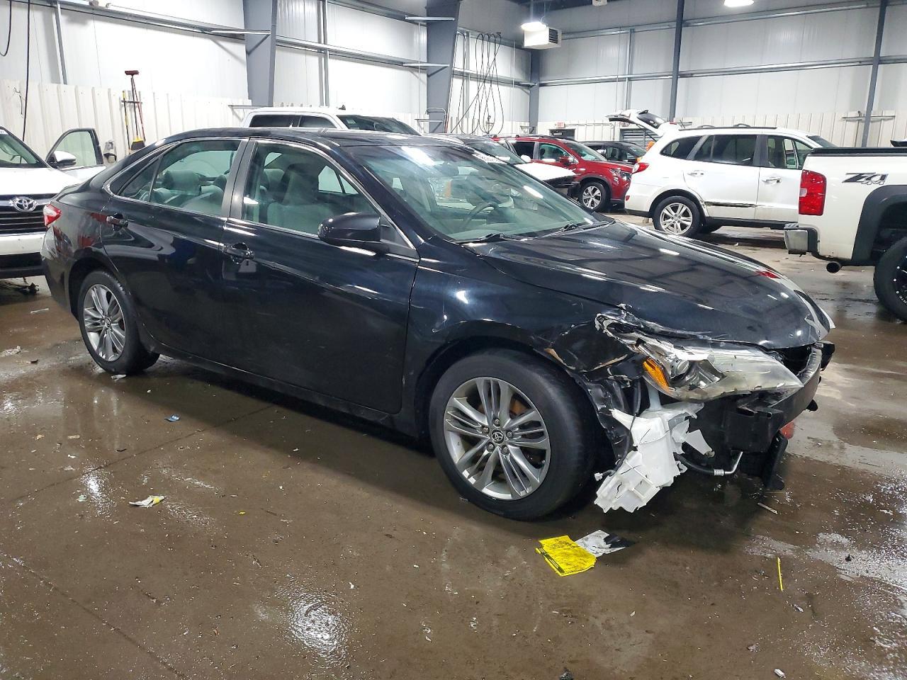 2015 Toyota Camry Se - Фото 4