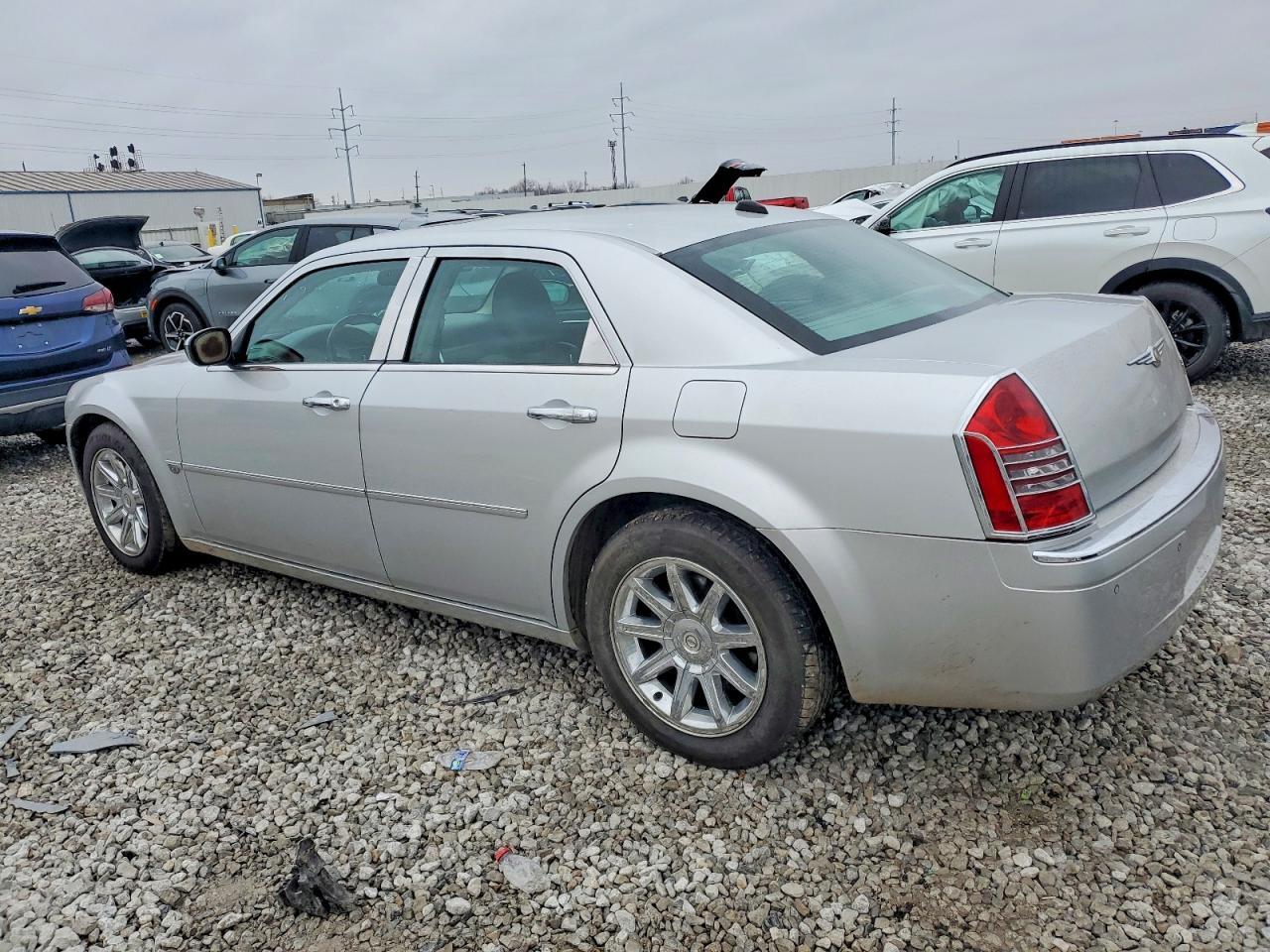 2005 Chrysler 300C - Image 2