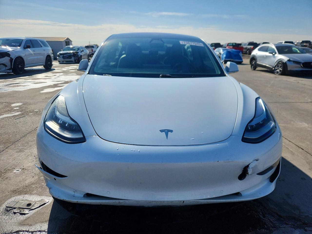 2018 Tesla Model 3 - Фото 5