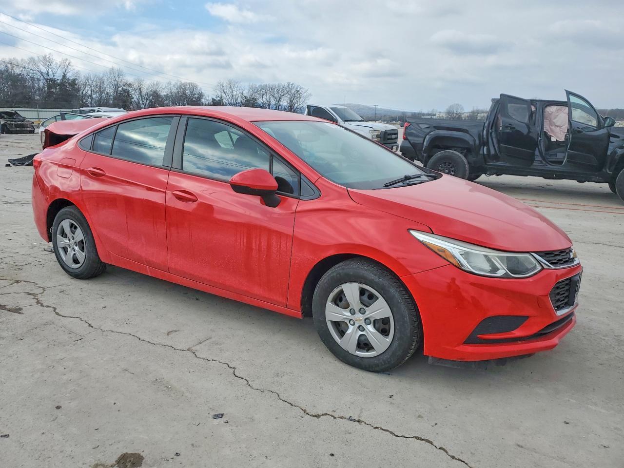 2017 Chevrolet Cruze Ls - Фото 4