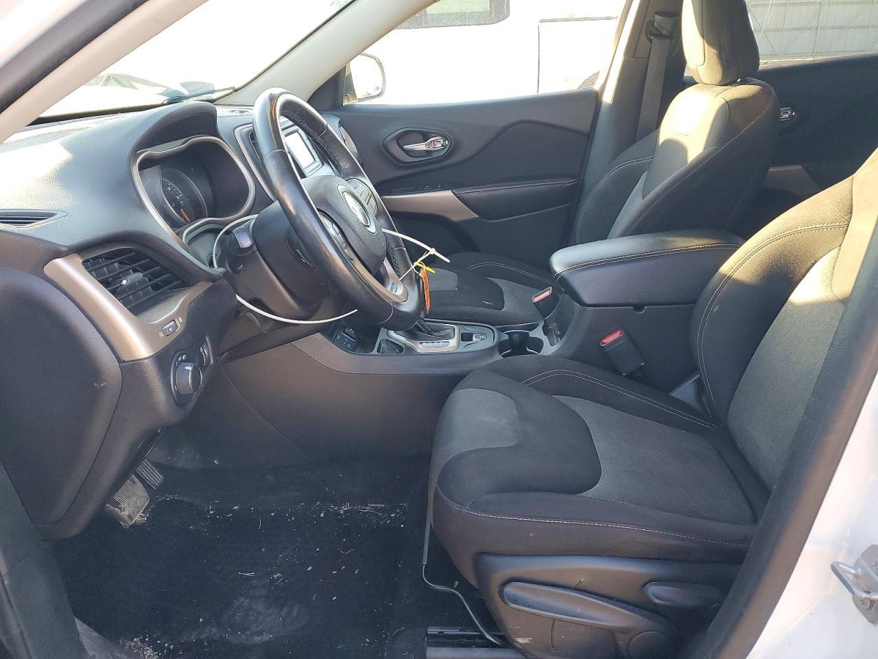 2017 Jeep Cherokee Sport - Image 7