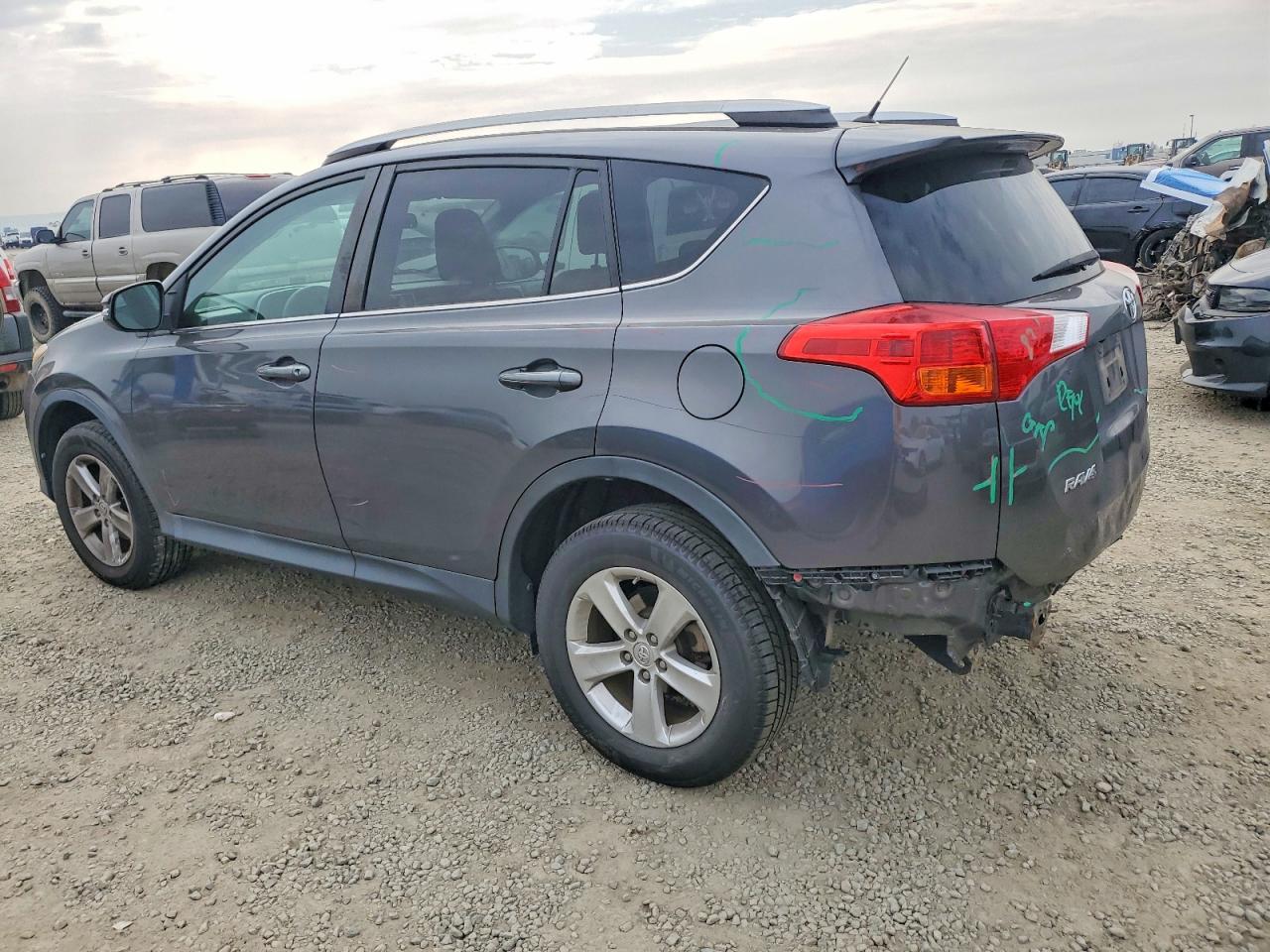 2013 Toyota Rav4 Xle - Image 2