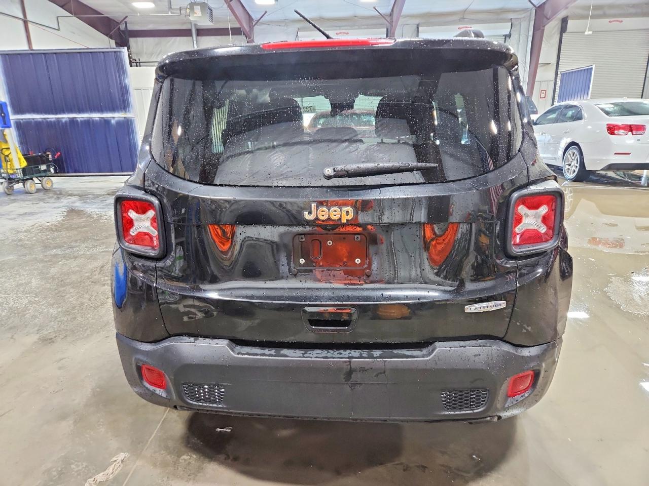 2019 Jeep Renegade Latitude - Image 6