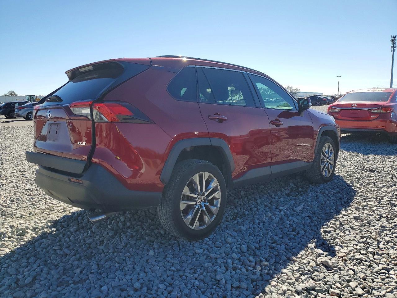 2021 Toyota Rav4 Xle Premium - Image 3