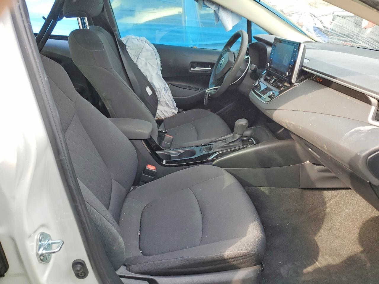 2021 Toyota Corolla Le - Image 7