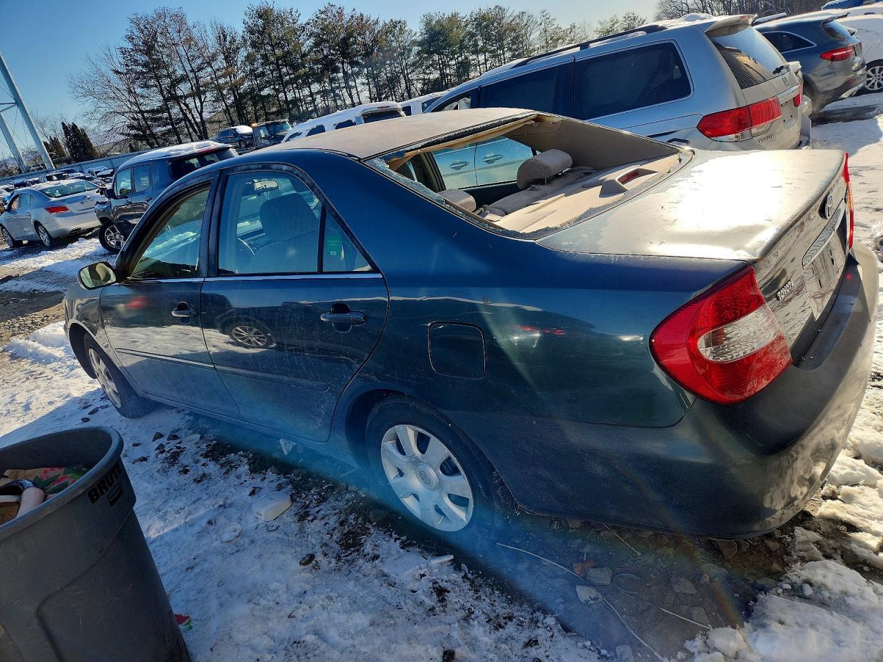2002 Toyota Camry Le - Фото 2