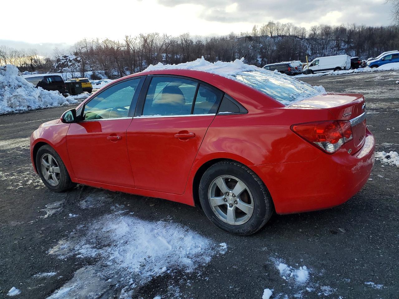 2014 Chevrolet Cruze Lt - Image 2