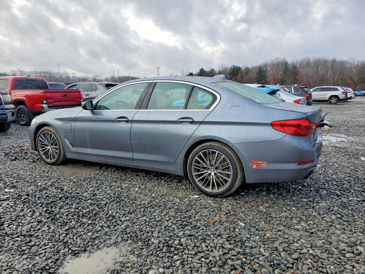 2019 BMW 5 Series 530E Iperfo - Фото 2