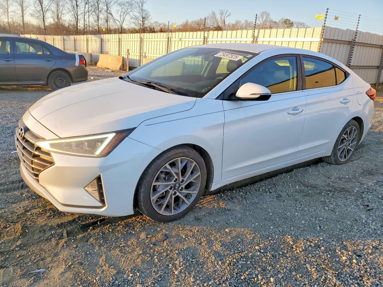 2019 Hyundai Elantra Sel