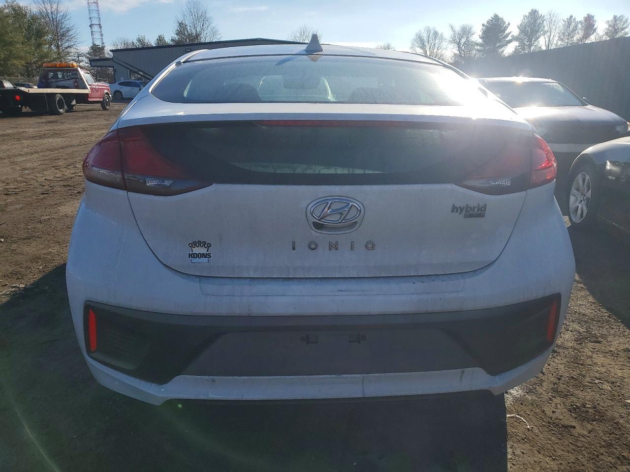 2020 Hyundai Ioniq Hybrid - Фото 6