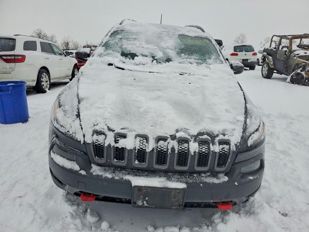 2016 Jeep Cherokee Trailhawk 4 - Image 5