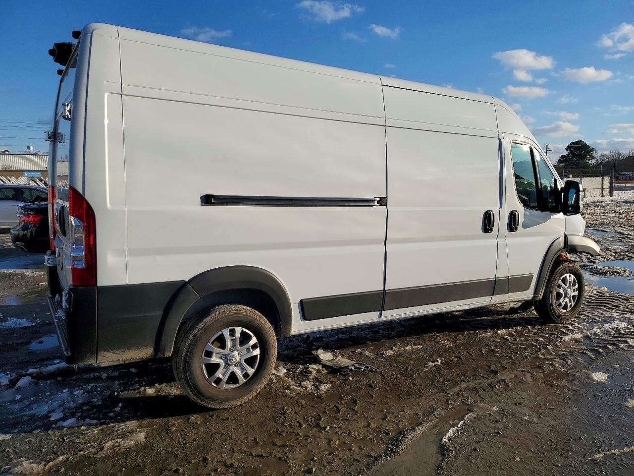 2026 Ram Pro Master Van - Фото 3