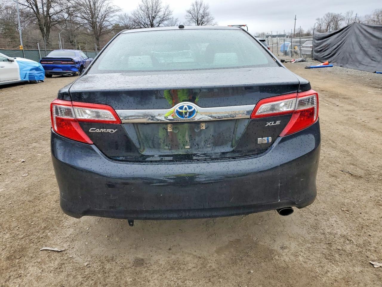 2012 Toyota Camry - Image 6