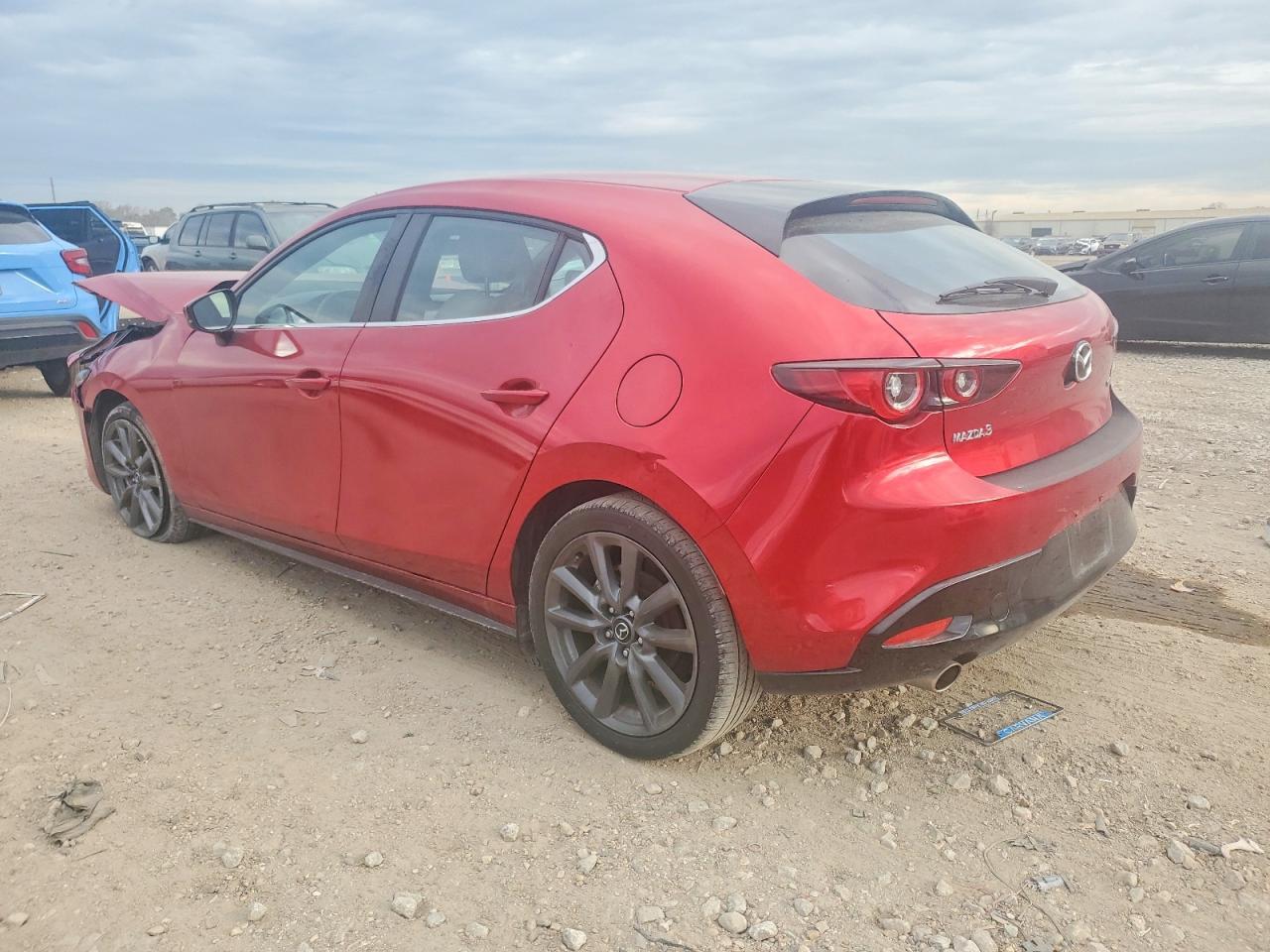 2022 Mazda 3 Preferred - Фото 2