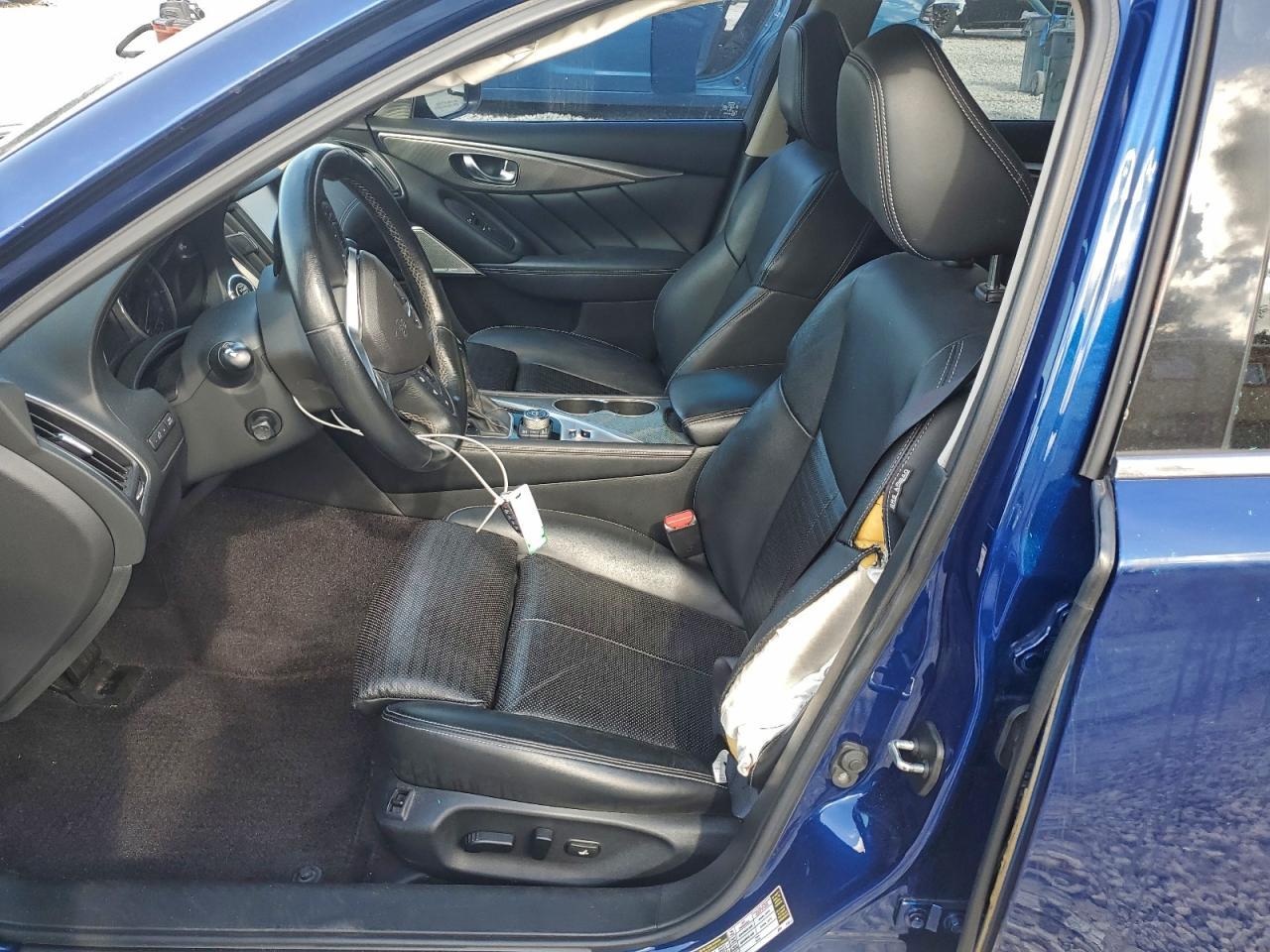 2018 Infiniti Q50 Luxe - Image 7