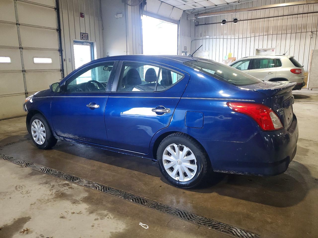 2019 Nissan Versa S - Фото 2
