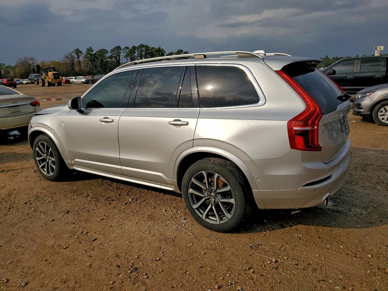 2019 Volvo Xc90 T5 Momentum - Фото 2