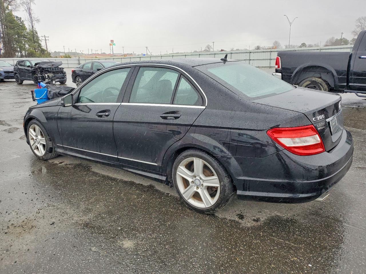2011 Mercedes-Benz C 300 - Image 2