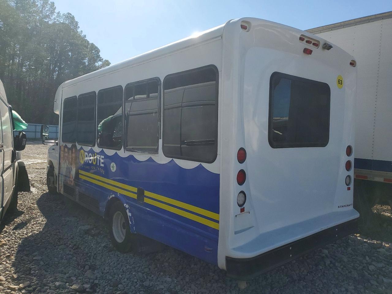 2019 Ford E450 Shuttle Bus - Фото 3