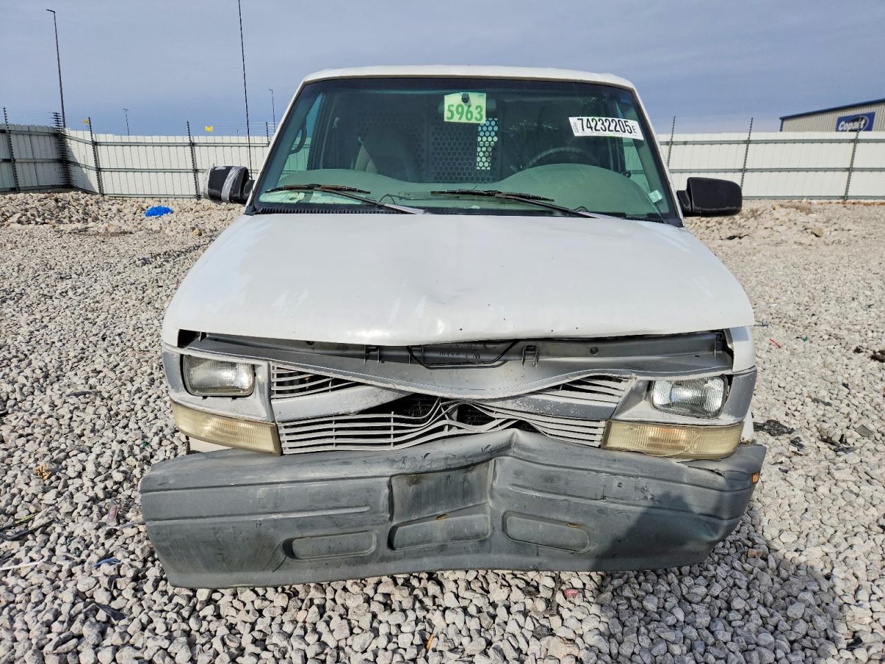 2001 Chevrolet Astro - Image 5