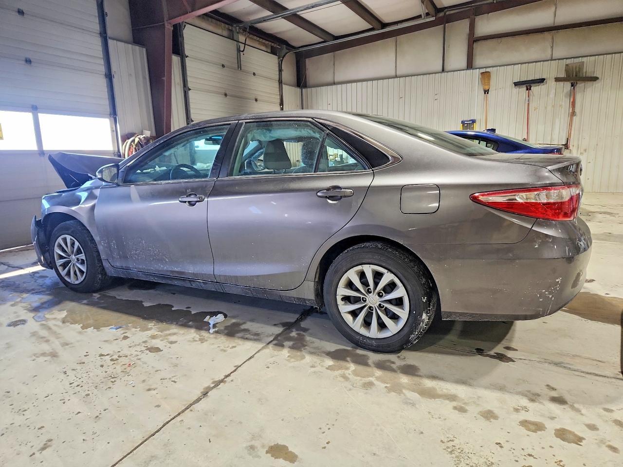 2017 Toyota Camry Le - Image 2