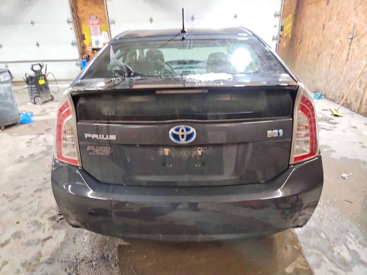 2012 Toyota Prius Three - Фото 6