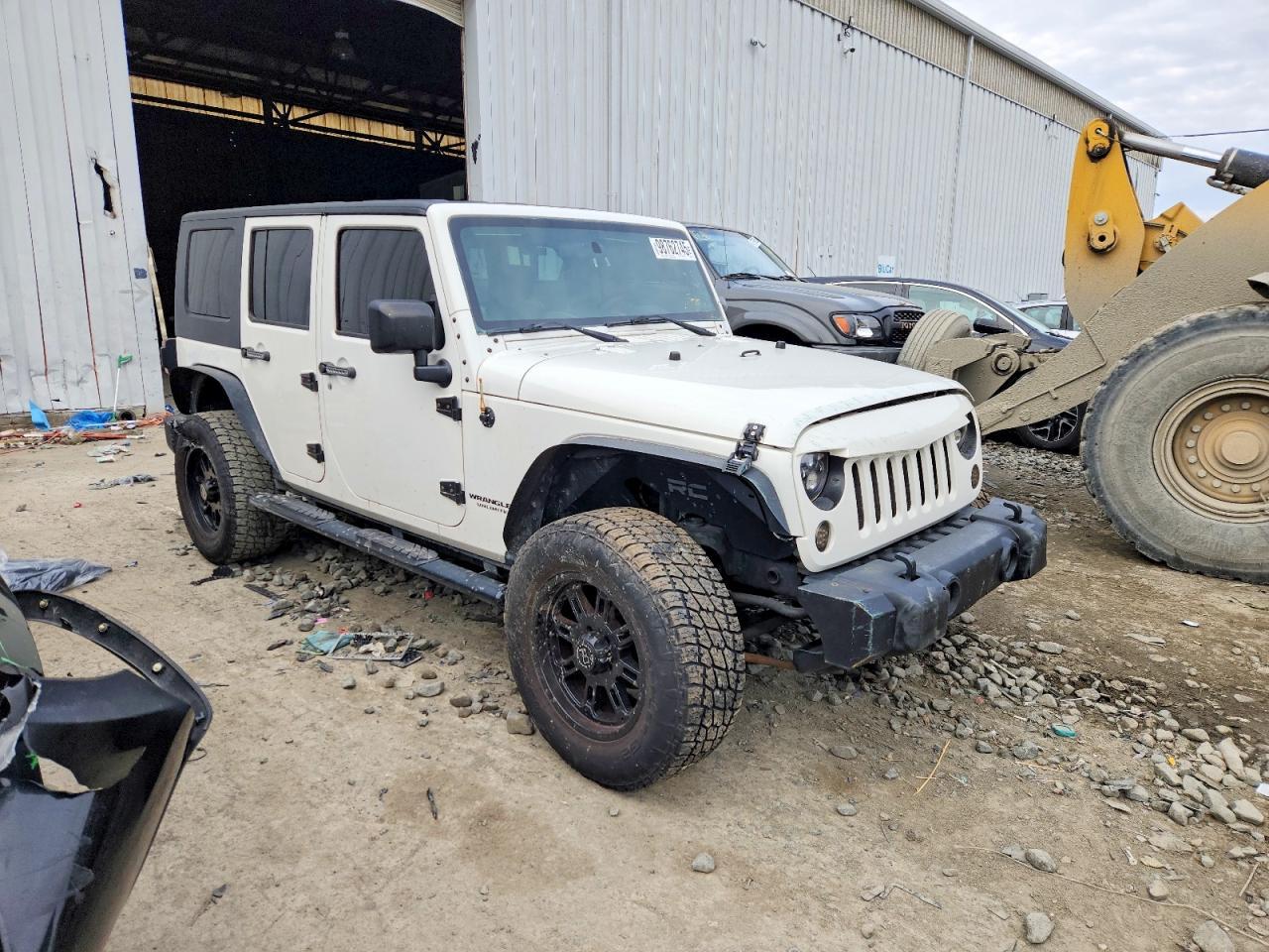 2010 Jeep Wrangler Unlimited Sahara - Image 4
