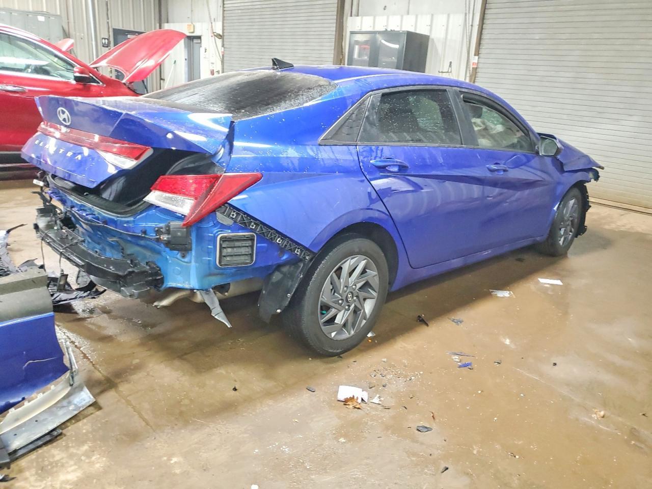 2024 Hyundai Elantra Sel - Image 3