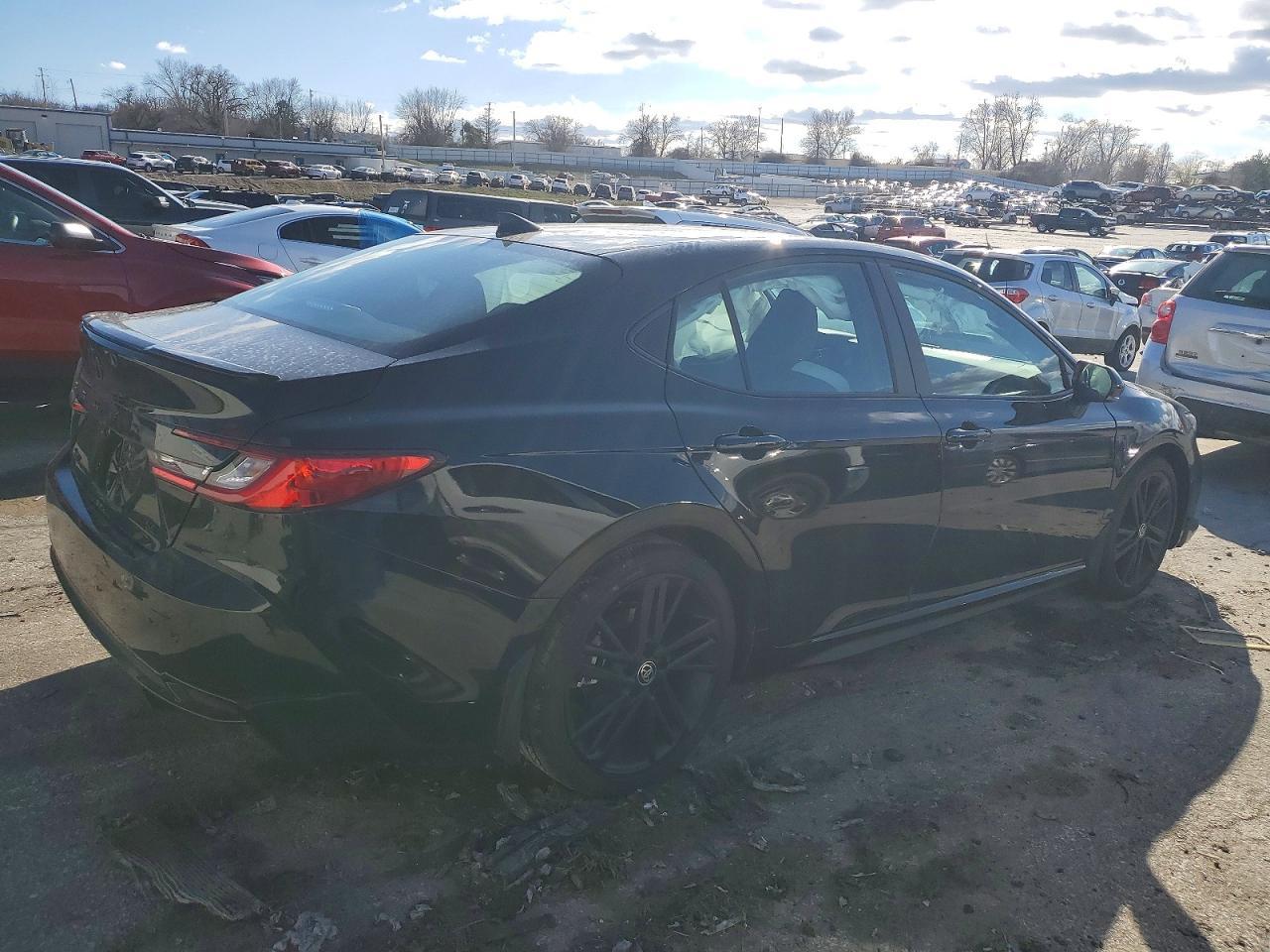 2026 Toyota Camry Xse - Фото 3