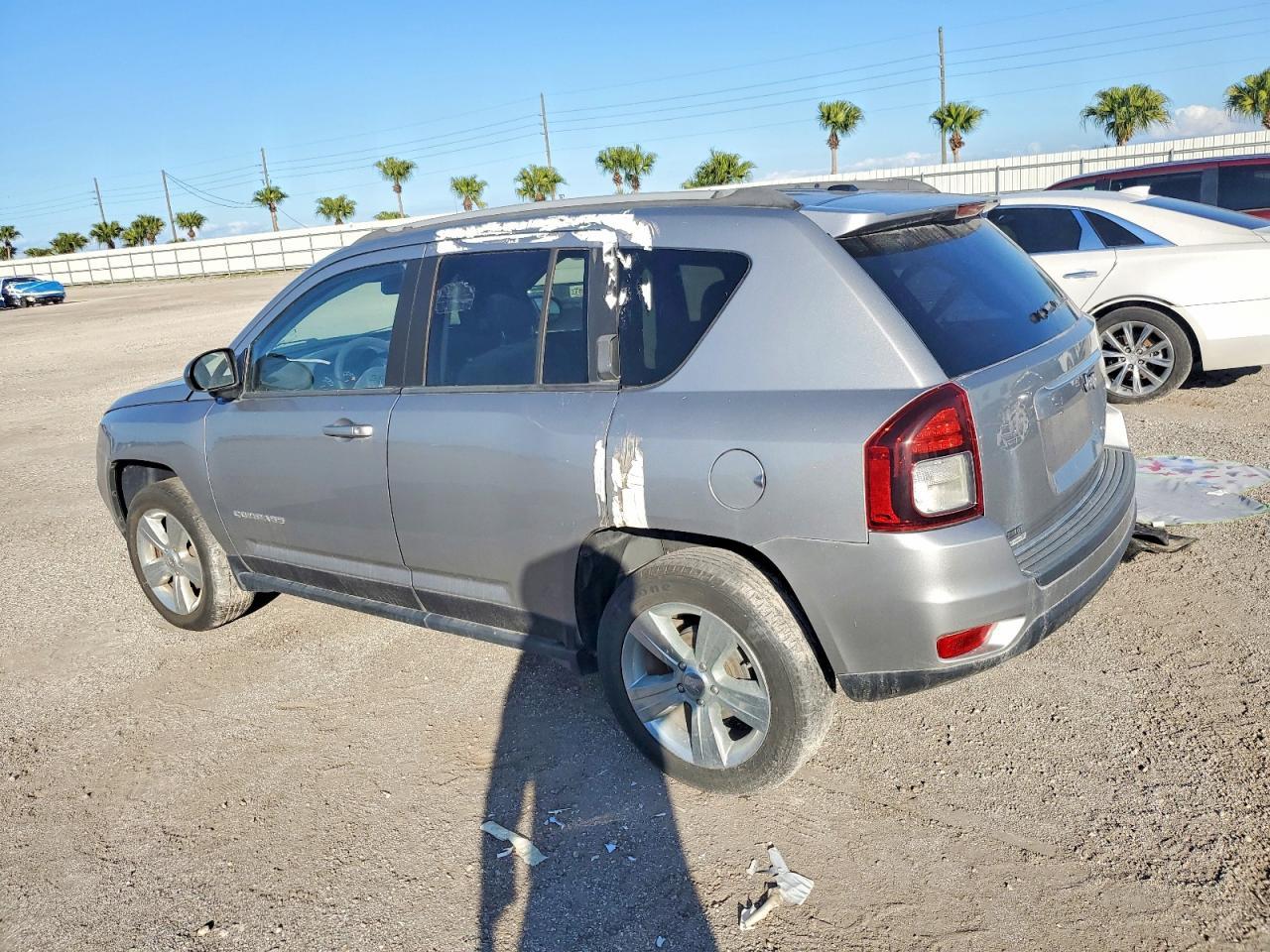 2016 Jeep Compass Sport - Фото 2